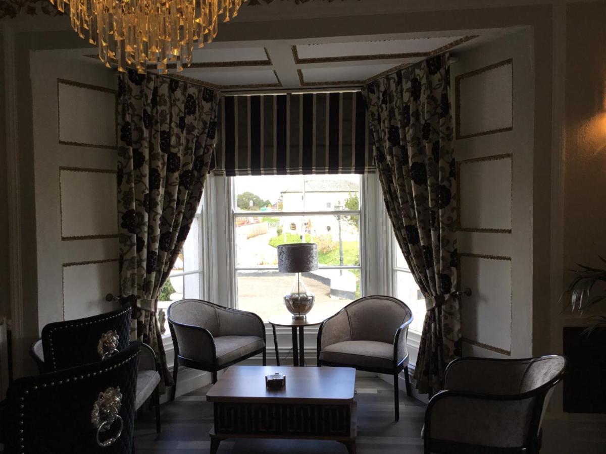 The Station Guest House Galmpton Екстериор снимка